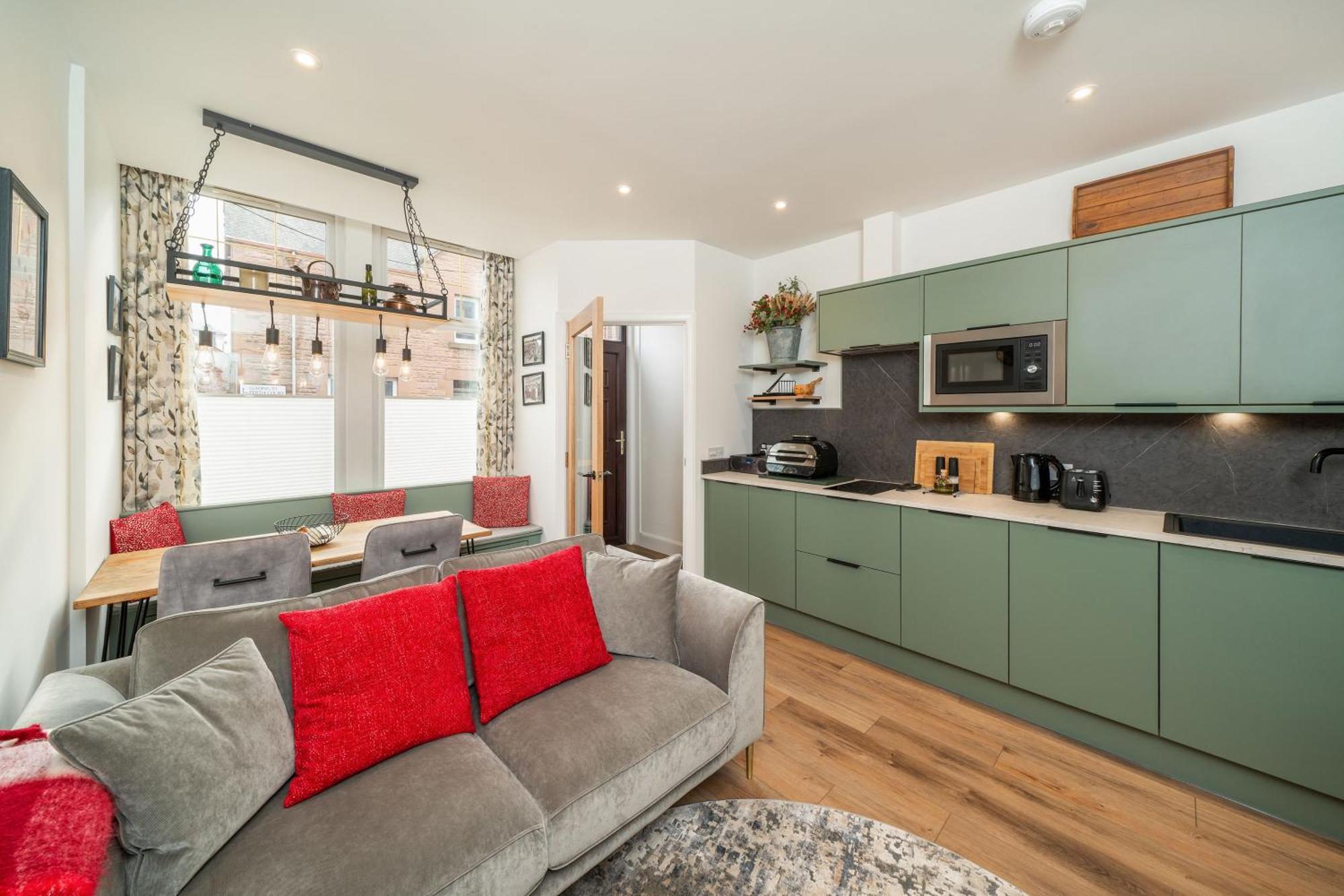 Grange8 Luxury Snug & Courtyard In Blairgowrie Blairgowrie and Rattray