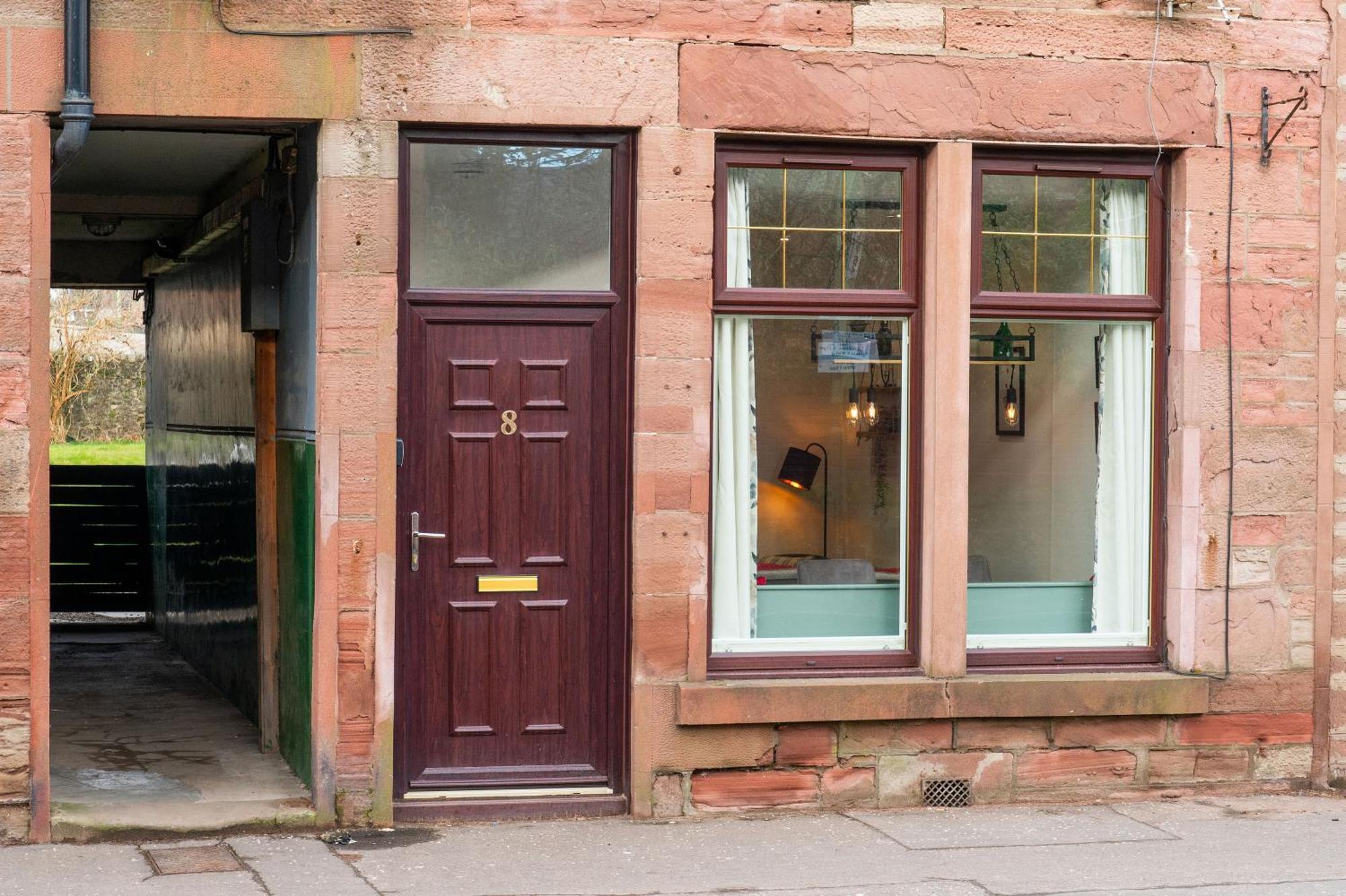 Apartment Grange8 Luxury Snug & Courtyard In Blairgowrie *